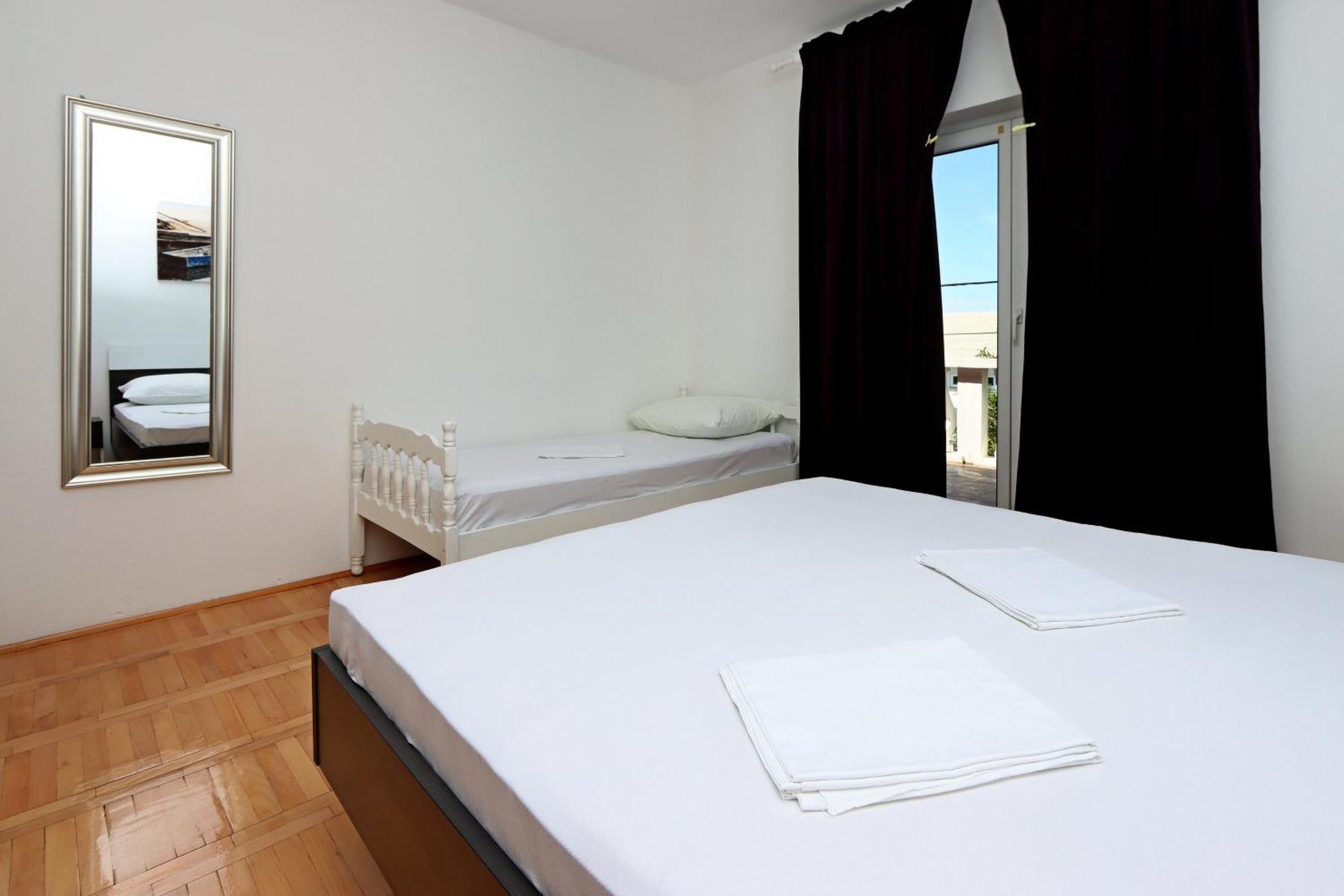 Apartments With A Parking Space Senj - 5571 Habitación foto